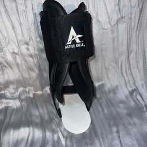 Active Ankle T2 Rigid Ankle Brace